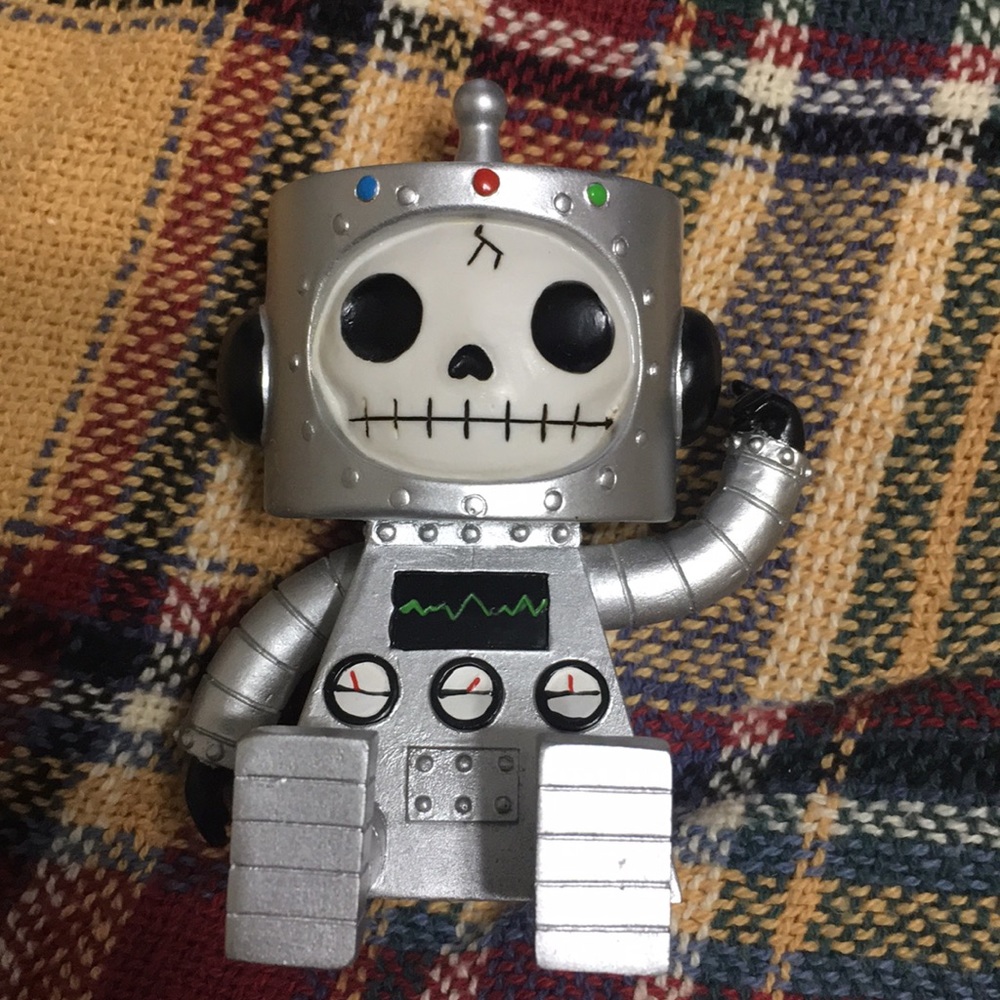 Furry bones Large Chip figurine. Greetings human.